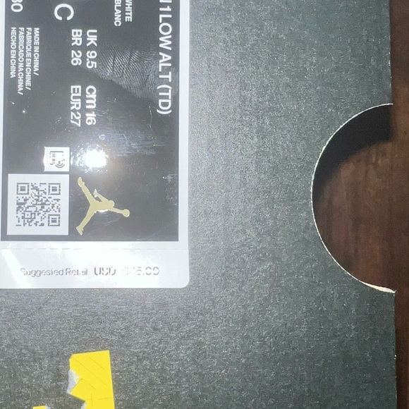 Girls 10C Ice Cream Drip Jordans - Picture 5 of 5